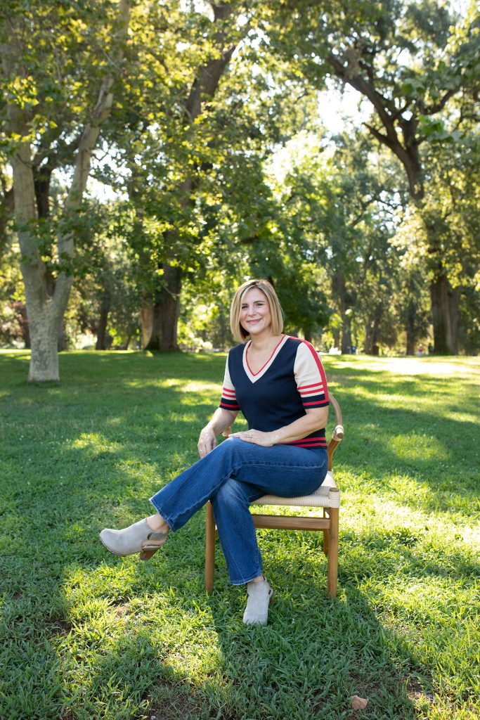 nicole-chair Nicole Ledford