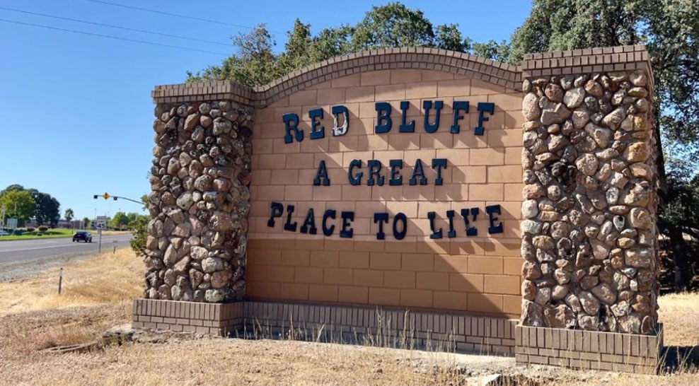 Red Bluff city sign